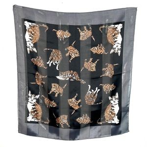 Cats and Kittens print black and gray stripe scarf